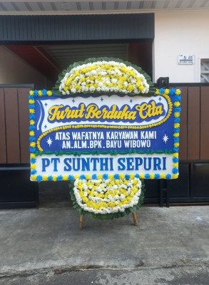 Papan Bunga Duka di Seteluk
